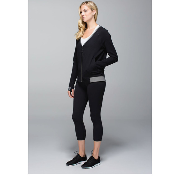 Lululemon H'Om‎ Run Jacket in Black~ 6 - Picture 1 of 8